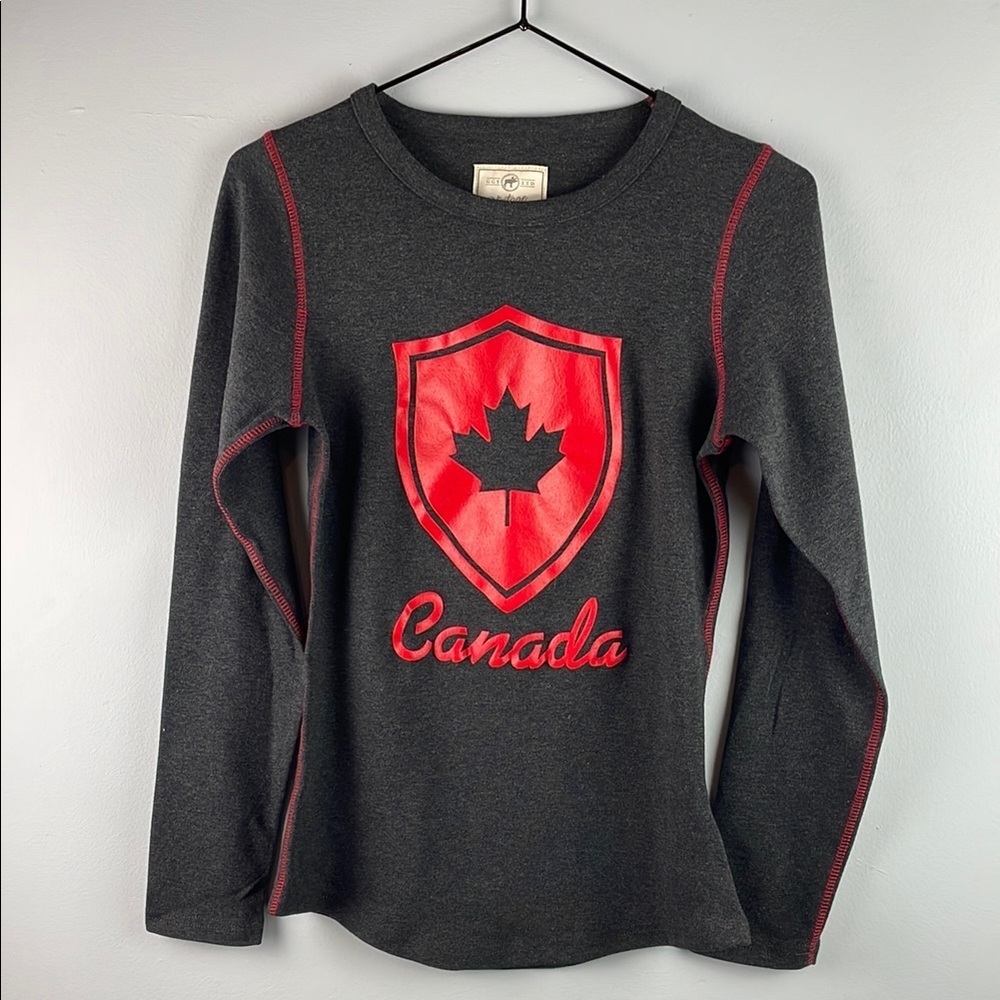 NWT Canada Maple Leaf Women's Long Sleeve Top, Size XS